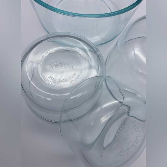 Set of 4 Pyrex Nesting Bowls Blue Tinted - Picture 8 of 10